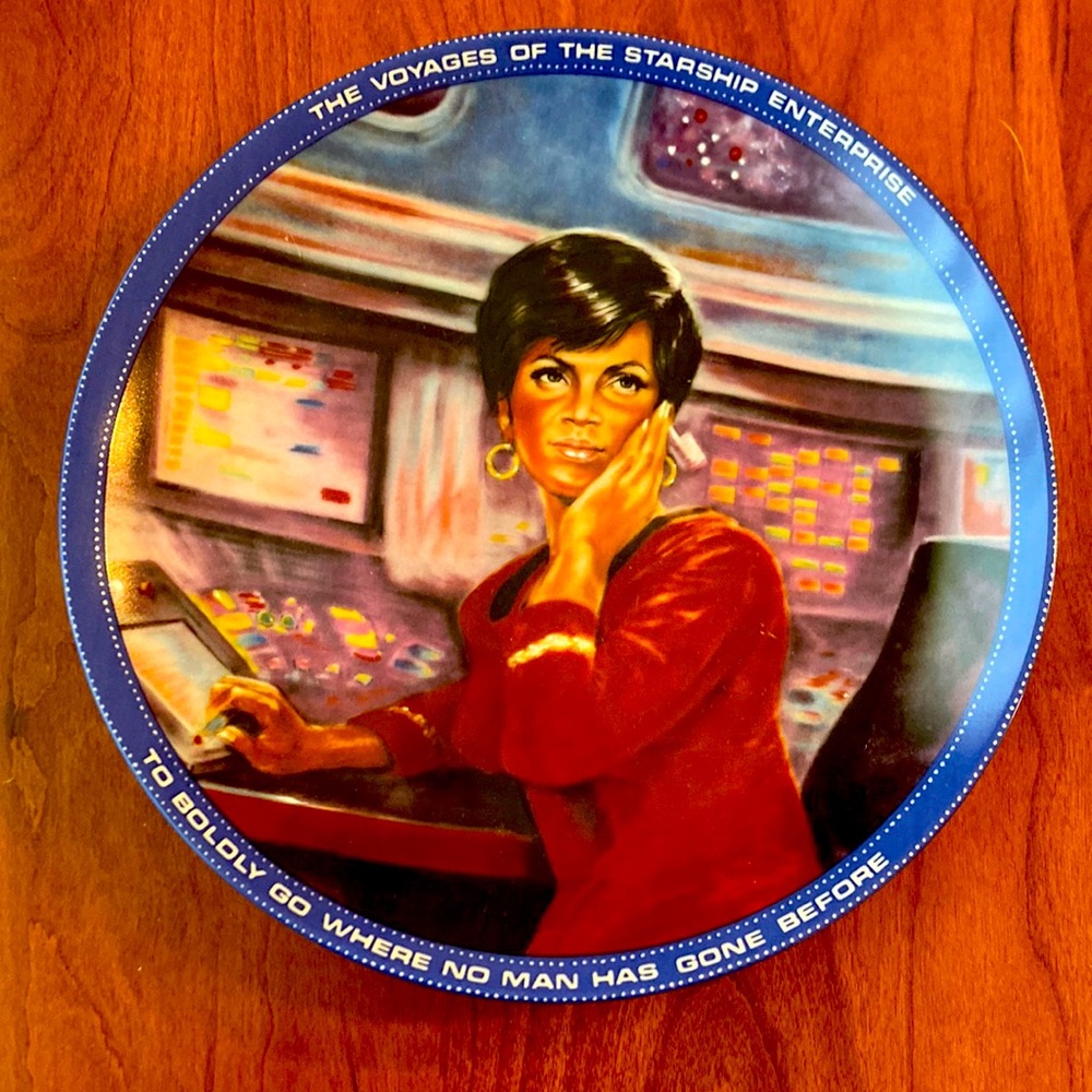 Star Trek Limited Edition Collectors plate: Uhura. COA# 7294